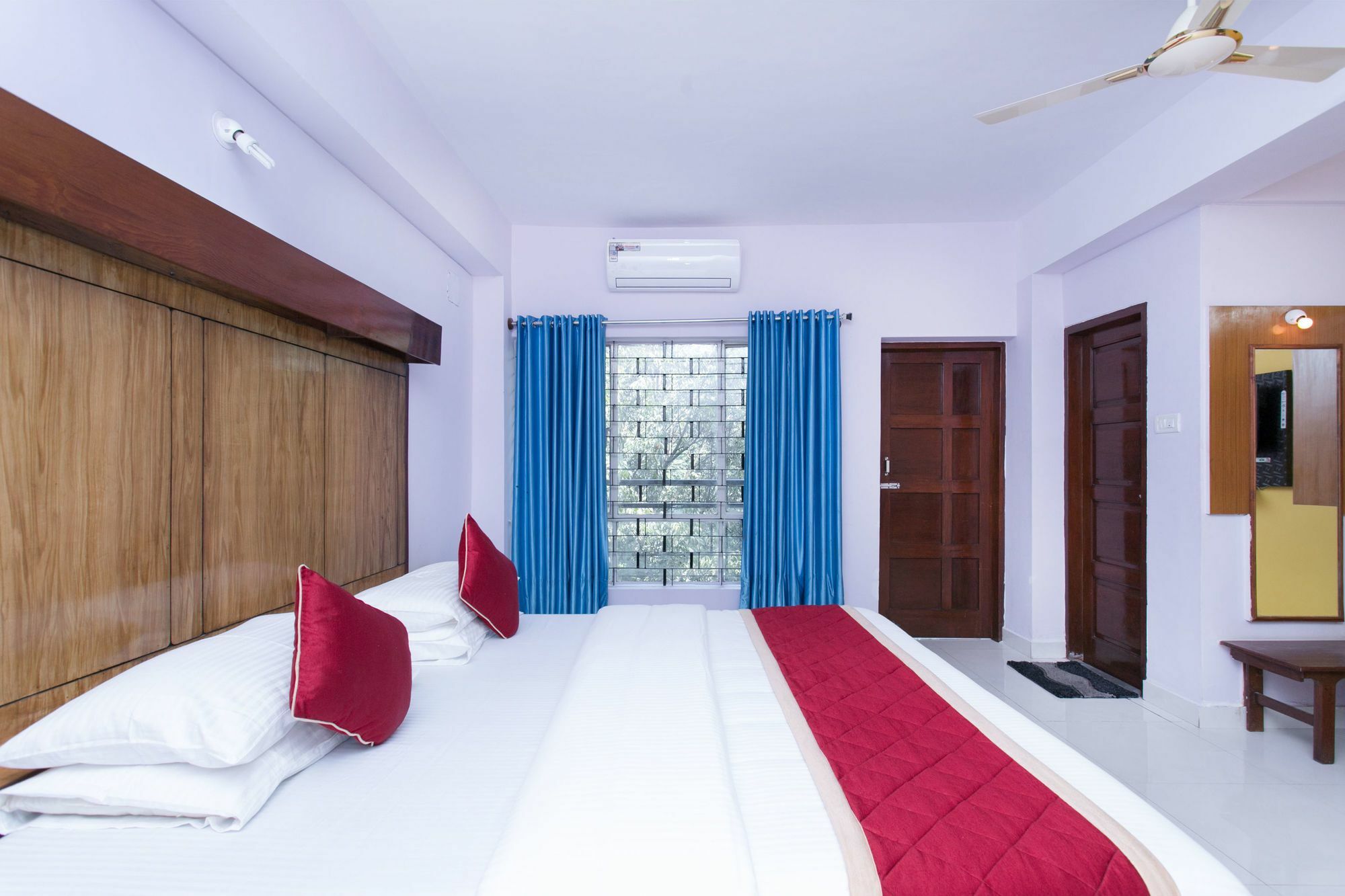 Oyo Flagship 10332 Sai Orchid Hotel Bangalore Buitenkant foto